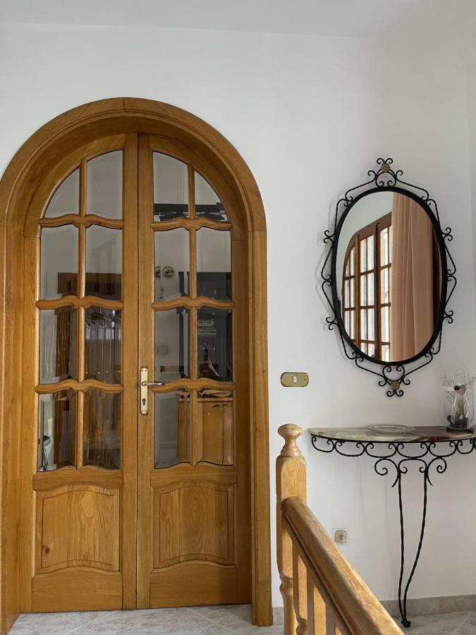 Casa Di Rosaria - Due Appartamenti Nel Centro Storico Con Giardino Sul Terrazzo Depressa ภายนอก รูปภาพ